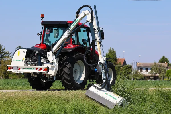 Professioneller, heckmontierter Freischneiderarm mit Teleskopausleger „Trusty Hymach Evidenza“