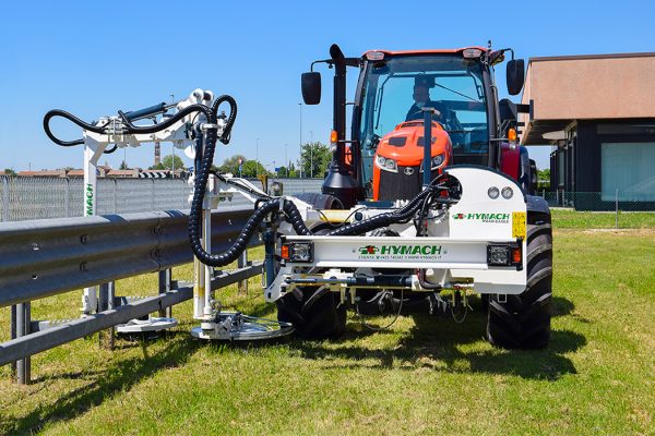 Hymach-Freischneider mit automatischem System zur Umgehung vertikaler Hindernisse