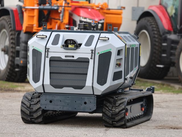 Hymach HERBHY X75 (1) – selbstfahrender, funkgesteuerter Werkzeugroboter – 1200 × 900